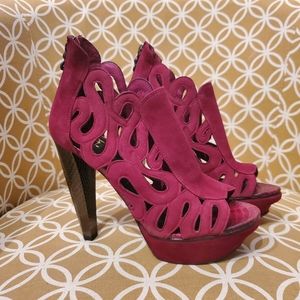 House of Harlow 1960 Bernadette heel burgundy
